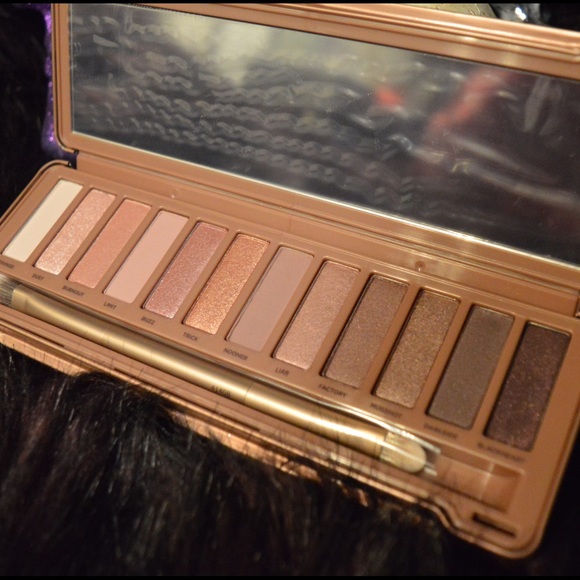 NWT urban decay smokey 3 palette - Picture 4 of 4